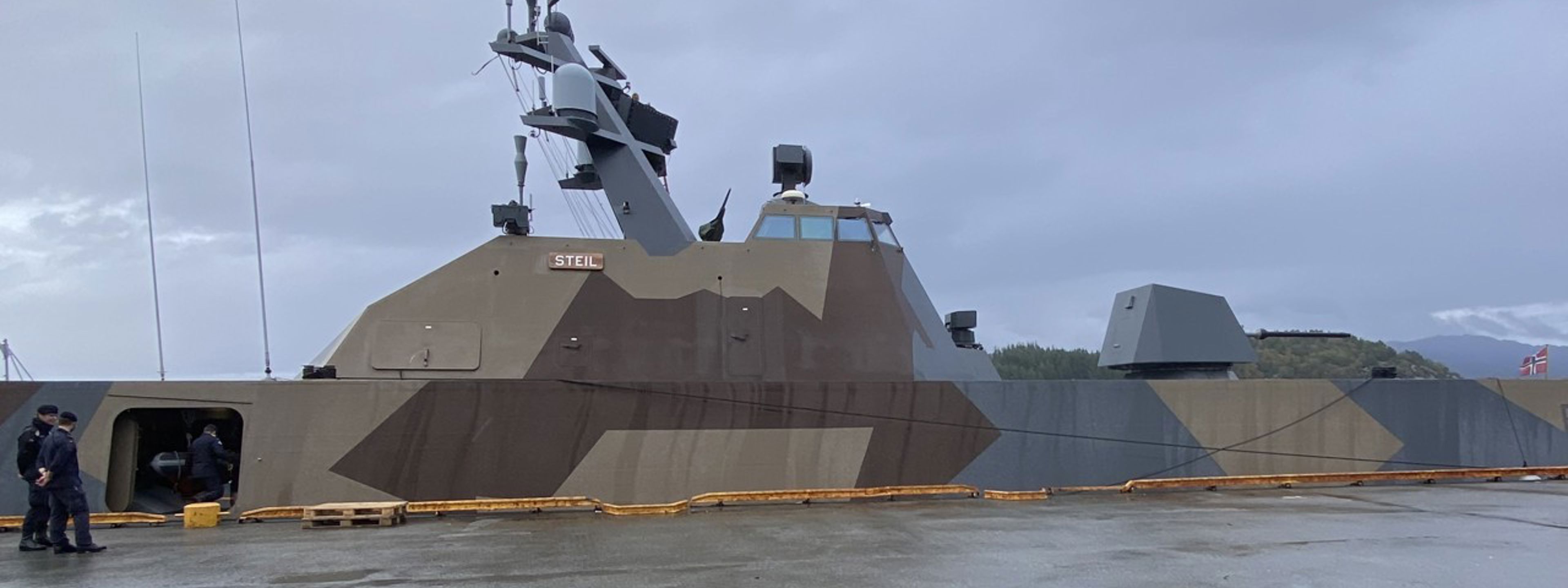KNM Steil ved kaien på Rubbestadneset