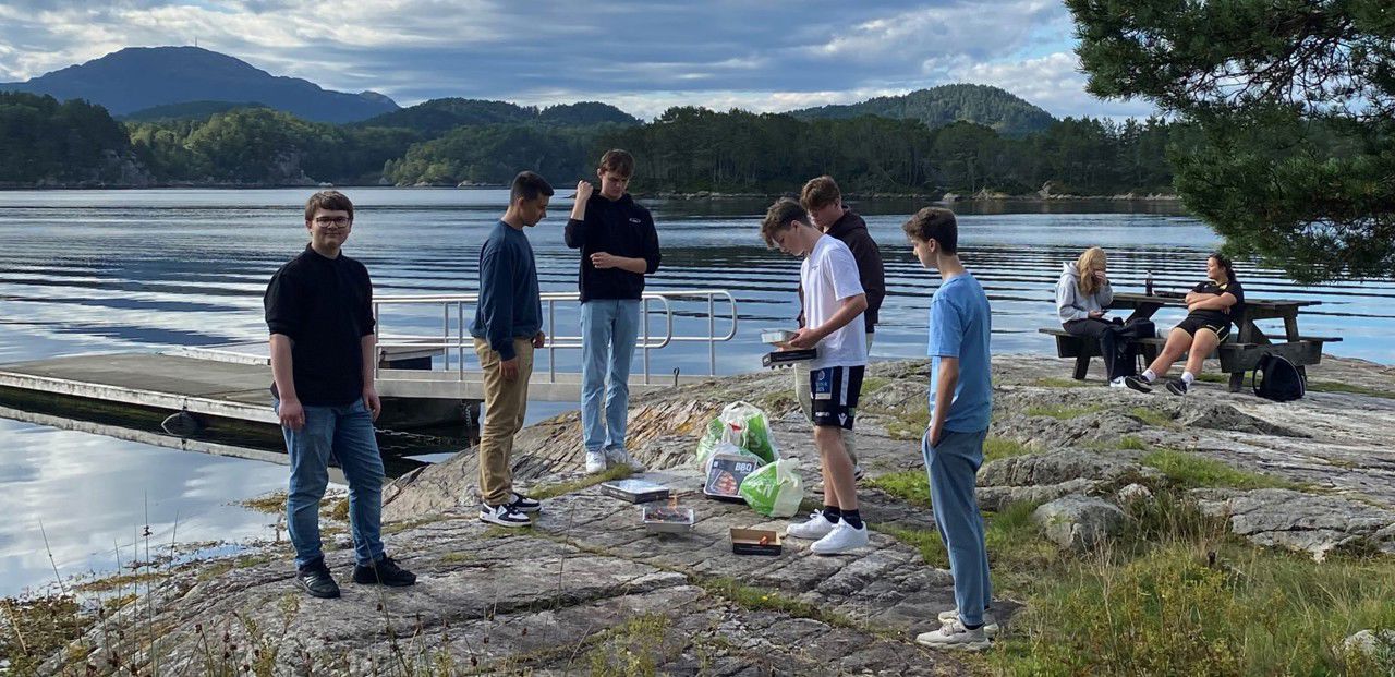 Elektro-klassen samla i Furuneset