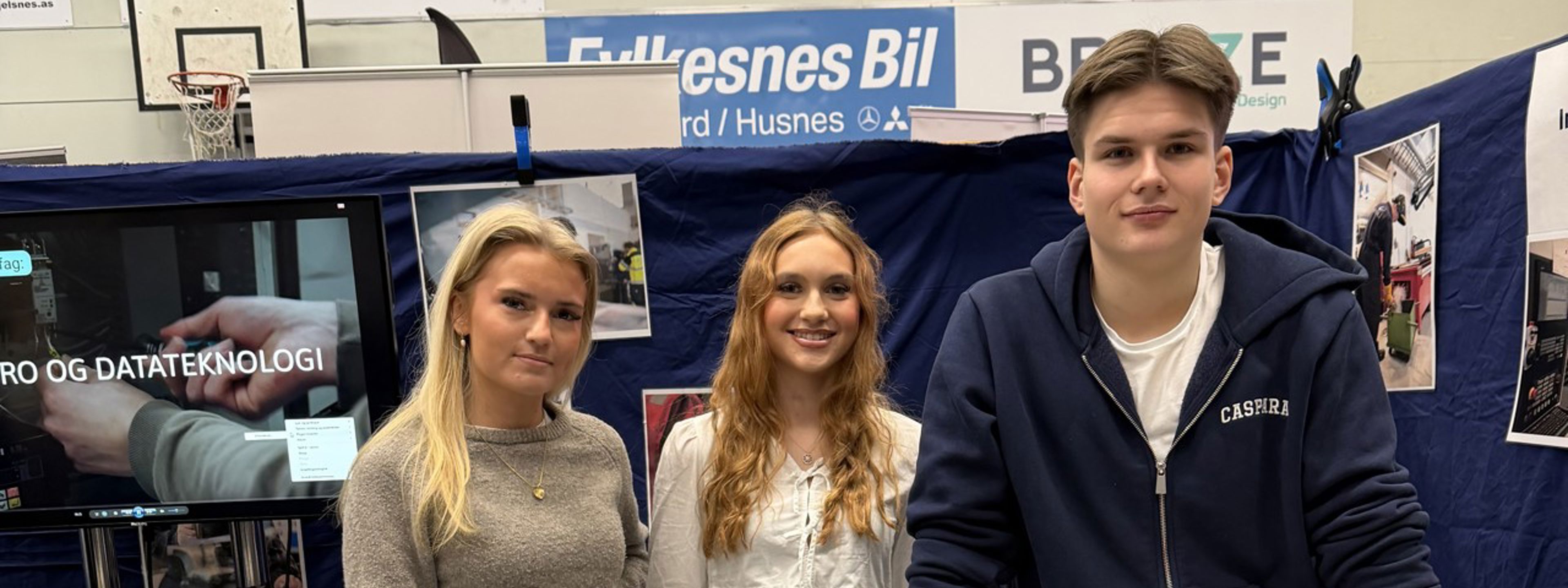 Elevar frå vg2 maritime fag på utdanningsmessa